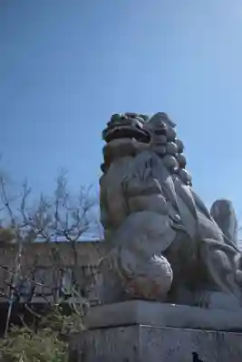 山梨縣護國神社の狛犬