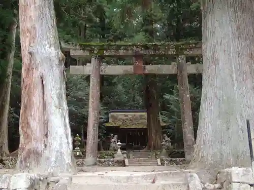 室生龍穴神社の鳥居