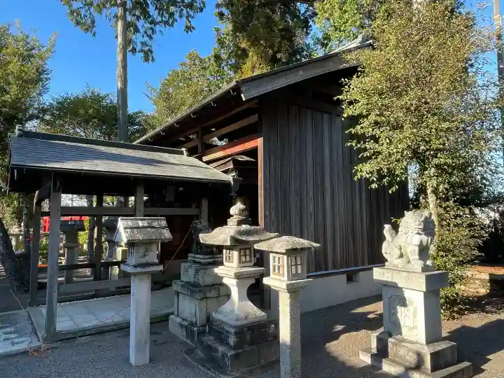 八幡神社の{uncategorized: "未分類", other: "その他", undefined: "問題あり", building: "その他建物", grave: "お墓", sacred_gate: "鳥居", guardian: "狛犬", statue: "像", buddha: "仏像", history: "歴史", nature: "自然", garden: "庭園", animal: "動物", pagoda: "塔", temizu: "手水舎", mountain_gate: "山門・神門", sanctuary: "本殿・本堂", subordinate: "末社・摂社", art: "芸術", scenery: "景色", jizo: "地蔵", ema: "絵馬", goshuin: "御朱印", omikuji: "おみくじ", items: "授与品その他", amulet: "お守り", goshuincho: "御朱印帳", eats: "食事", festival: "お祭り", votive_dance: "神楽", shichigosan: "七五三参", wedding: "結婚式", experience: "体験その他", initially: "初詣", around: "周辺", anti_infection: "感染症対策"}