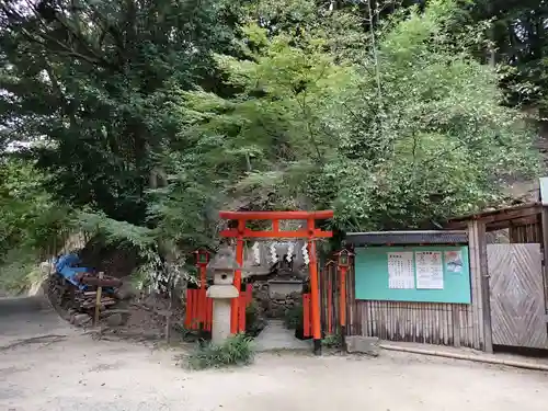 賣布神社の末社・摂社