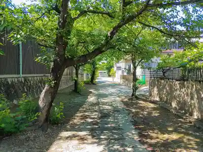 神明社(西田中)のその他建物