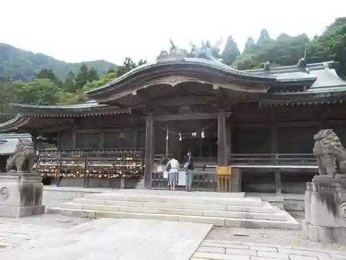 函館八幡宮の本殿