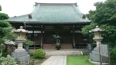 龍華寺の本殿・本堂