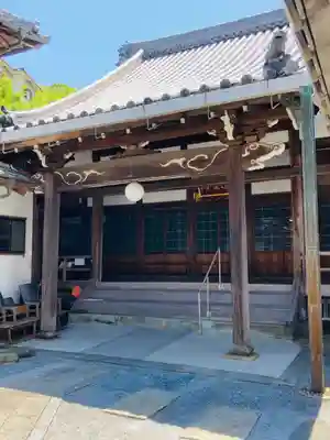 德乘寺の本殿・本堂