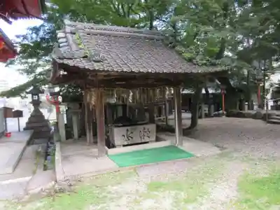 長等神社の手水舎
