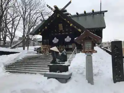 札幌諏訪神社の本殿・本堂