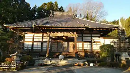 霊山寺の本殿・本堂