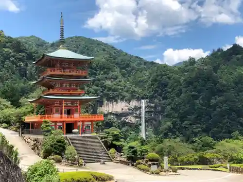 熊野那智大社(和歌山県)