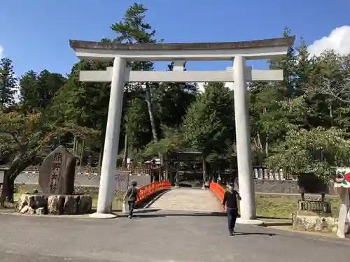 熊野大社の鳥居