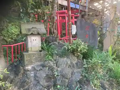 成田山七島不動尊(神奈川県)