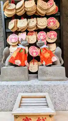 五十稲荷神社(栄寿稲荷神社)の狛犬