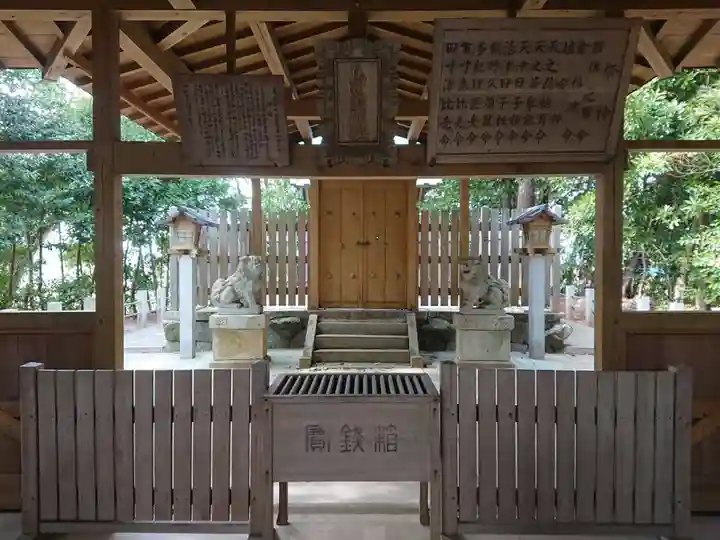 鳥墓神社の本殿・本堂