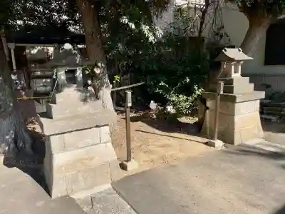 本一色天祖神社の{uncategorized: "未分類", other: "その他", undefined: "問題あり", building: "その他建物", grave: "お墓", sacred_gate: "鳥居", guardian: "狛犬", statue: "像", buddha: "仏像", history: "歴史", nature: "自然", garden: "庭園", animal: "動物", pagoda: "塔", temizu: "手水舎", mountain_gate: "山門・神門", sanctuary: "本殿・本堂", subordinate: "末社・摂社", art: "芸術", scenery: "景色", jizo: "地蔵", ema: "絵馬", goshuin: "御朱印", omikuji: "おみくじ", items: "授与品その他", amulet: "お守り", goshuincho: "御朱印帳", eats: "食事", festival: "お祭り", votive_dance: "神楽", shichigosan: "七五三参", wedding: "結婚式", experience: "体験その他", initially: "初詣", around: "周辺", anti_infection: "感染症対策"}