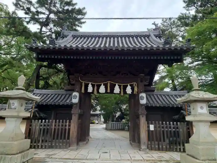 高砂神社の山門・神門