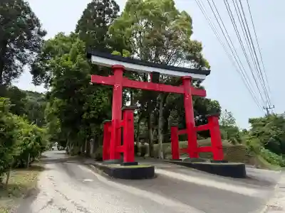東霧島神社の{uncategorized: "未分類", other: "その他", undefined: "問題あり", building: "その他建物", grave: "お墓", sacred_gate: "鳥居", guardian: "狛犬", statue: "像", buddha: "仏像", history: "歴史", nature: "自然", garden: "庭園", animal: "動物", pagoda: "塔", temizu: "手水舎", mountain_gate: "山門・神門", sanctuary: "本殿・本堂", subordinate: "末社・摂社", art: "芸術", scenery: "景色", jizo: "地蔵", ema: "絵馬", goshuin: "御朱印", omikuji: "おみくじ", items: "授与品その他", amulet: "お守り", goshuincho: "御朱印帳", eats: "食事", festival: "お祭り", votive_dance: "神楽", shichigosan: "七五三参", wedding: "結婚式", experience: "体験その他", initially: "初詣", around: "周辺", anti_infection: "感染症対策"}