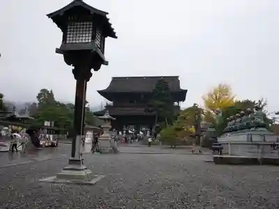 善光寺の山門・神門