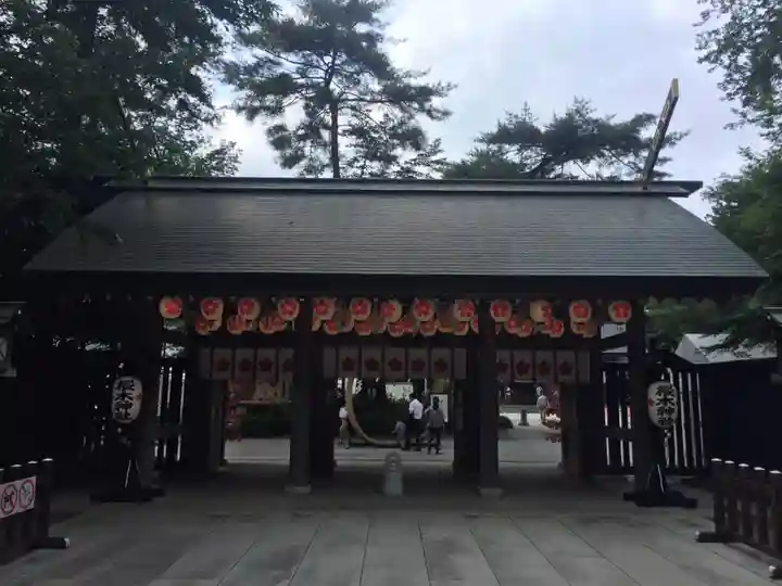 櫻木神社の山門・神門