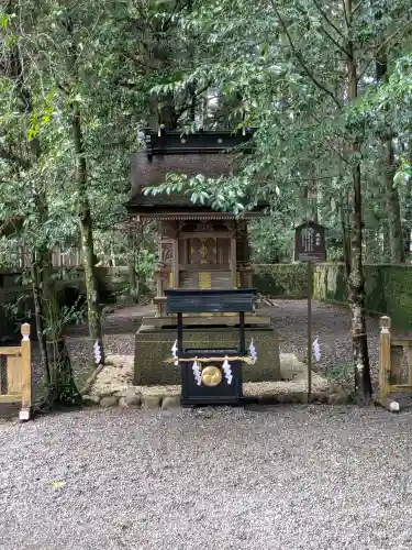 熊野本宮大社の{uncategorized: "未分類", other: "その他", undefined: "問題あり", building: "その他建物", grave: "お墓", sacred_gate: "鳥居", guardian: "狛犬", statue: "像", buddha: "仏像", history: "歴史", nature: "自然", garden: "庭園", animal: "動物", pagoda: "塔", temizu: "手水舎", mountain_gate: "山門・神門", sanctuary: "本殿・本堂", subordinate: "末社・摂社", art: "芸術", scenery: "景色", jizo: "地蔵", ema: "絵馬", goshuin: "御朱印", omikuji: "おみくじ", items: "授与品その他", amulet: "お守り", goshuincho: "御朱印帳", eats: "食事", festival: "お祭り", votive_dance: "神楽", shichigosan: "七五三参", wedding: "結婚式", experience: "体験その他", initially: "初詣", around: "周辺", anti_infection: "感染症対策"}