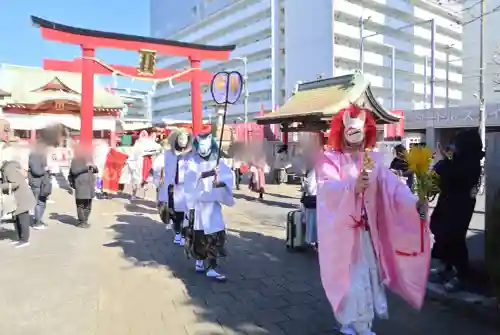 東京羽田 穴守稲荷神社の{uncategorized: "未分類", other: "その他", undefined: "問題あり", building: "その他建物", grave: "お墓", sacred_gate: "鳥居", guardian: "狛犬", statue: "像", buddha: "仏像", history: "歴史", nature: "自然", garden: "庭園", animal: "動物", pagoda: "塔", temizu: "手水舎", mountain_gate: "山門・神門", sanctuary: "本殿・本堂", subordinate: "末社・摂社", art: "芸術", scenery: "景色", jizo: "地蔵", ema: "絵馬", goshuin: "御朱印", omikuji: "おみくじ", items: "授与品その他", amulet: "お守り", goshuincho: "御朱印帳", eats: "食事", festival: "お祭り", votive_dance: "神楽", shichigosan: "七五三参", wedding: "結婚式", experience: "体験その他", initially: "初詣", around: "周辺", anti_infection: "感染症対策"}
