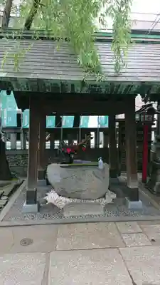 三島神社の手水舎