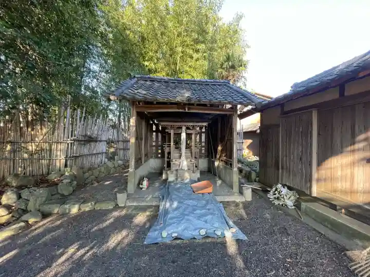 五十鈴神社の{uncategorized: "未分類", other: "その他", undefined: "問題あり", building: "その他建物", grave: "お墓", sacred_gate: "鳥居", guardian: "狛犬", statue: "像", buddha: "仏像", history: "歴史", nature: "自然", garden: "庭園", animal: "動物", pagoda: "塔", temizu: "手水舎", mountain_gate: "山門・神門", sanctuary: "本殿・本堂", subordinate: "末社・摂社", art: "芸術", scenery: "景色", jizo: "地蔵", ema: "絵馬", goshuin: "御朱印", omikuji: "おみくじ", items: "授与品その他", amulet: "お守り", goshuincho: "御朱印帳", eats: "食事", festival: "お祭り", votive_dance: "神楽", shichigosan: "七五三参", wedding: "結婚式", experience: "体験その他", initially: "初詣", around: "周辺", anti_infection: "感染症対策"}