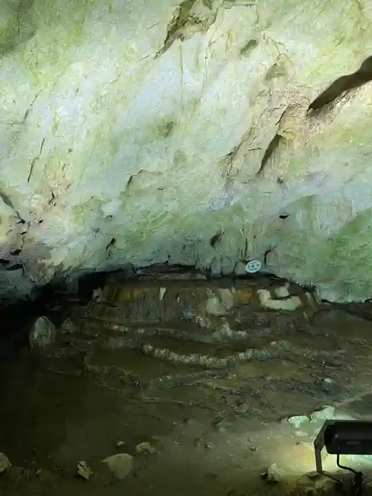 岩山大明神(岡山県)