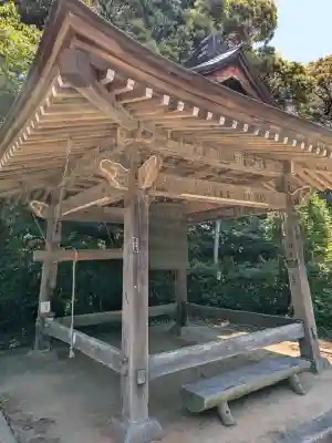 清滝寺の{uncategorized: "未分類", other: "その他", undefined: "問題あり", building: "その他建物", grave: "お墓", sacred_gate: "鳥居", guardian: "狛犬", statue: "像", buddha: "仏像", history: "歴史", nature: "自然", garden: "庭園", animal: "動物", pagoda: "塔", temizu: "手水舎", mountain_gate: "山門・神門", sanctuary: "本殿・本堂", subordinate: "末社・摂社", art: "芸術", scenery: "景色", jizo: "地蔵", ema: "絵馬", goshuin: "御朱印", omikuji: "おみくじ", items: "授与品その他", amulet: "お守り", goshuincho: "御朱印帳", eats: "食事", festival: "お祭り", votive_dance: "神楽", shichigosan: "七五三参", wedding: "結婚式", experience: "体験その他", initially: "初詣", around: "周辺", anti_infection: "感染症対策"}