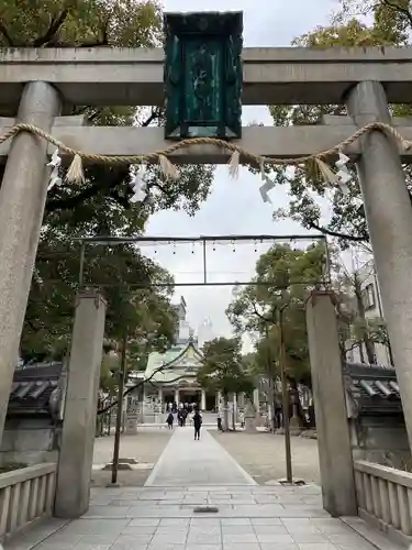 難波八阪神社の鳥居