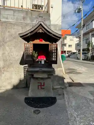 地蔵尊（荒田町）の本殿・本堂