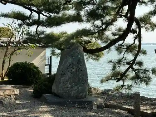 満月寺（浮御堂）の{uncategorized: "未分類", other: "その他", undefined: "問題あり", building: "その他建物", grave: "お墓", sacred_gate: "鳥居", guardian: "狛犬", statue: "像", buddha: "仏像", history: "歴史", nature: "自然", garden: "庭園", animal: "動物", pagoda: "塔", temizu: "手水舎", mountain_gate: "山門・神門", sanctuary: "本殿・本堂", subordinate: "末社・摂社", art: "芸術", scenery: "景色", jizo: "地蔵", ema: "絵馬", goshuin: "御朱印", omikuji: "おみくじ", items: "授与品その他", amulet: "お守り", goshuincho: "御朱印帳", eats: "食事", festival: "お祭り", votive_dance: "神楽", shichigosan: "七五三参", wedding: "結婚式", experience: "体験その他", initially: "初詣", around: "周辺", anti_infection: "感染症対策"}