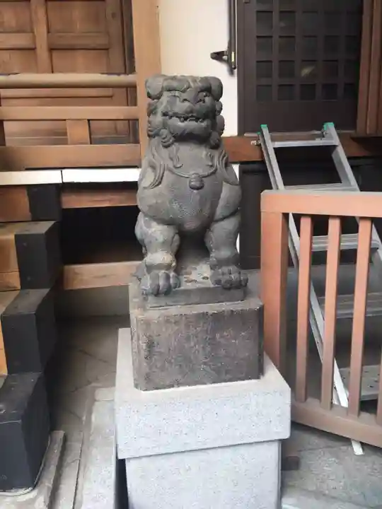 小網神社の狛犬