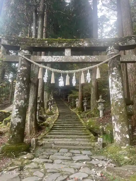 英彦山豊前坊高住神社(福岡県)