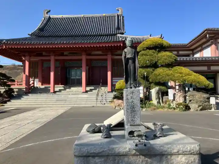法蔵院の{uncategorized: "未分類", other: "その他", undefined: "問題あり", building: "その他建物", grave: "お墓", sacred_gate: "鳥居", guardian: "狛犬", statue: "像", buddha: "仏像", history: "歴史", nature: "自然", garden: "庭園", animal: "動物", pagoda: "塔", temizu: "手水舎", mountain_gate: "山門・神門", sanctuary: "本殿・本堂", subordinate: "末社・摂社", art: "芸術", scenery: "景色", jizo: "地蔵", ema: "絵馬", goshuin: "御朱印", omikuji: "おみくじ", items: "授与品その他", amulet: "お守り", goshuincho: "御朱印帳", eats: "食事", festival: "お祭り", votive_dance: "神楽", shichigosan: "七五三参", wedding: "結婚式", experience: "体験その他", initially: "初詣", around: "周辺", anti_infection: "感染症対策"}