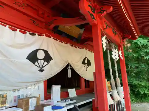 御座石神社の建物その他