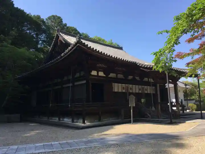 霊山寺の本殿・本堂