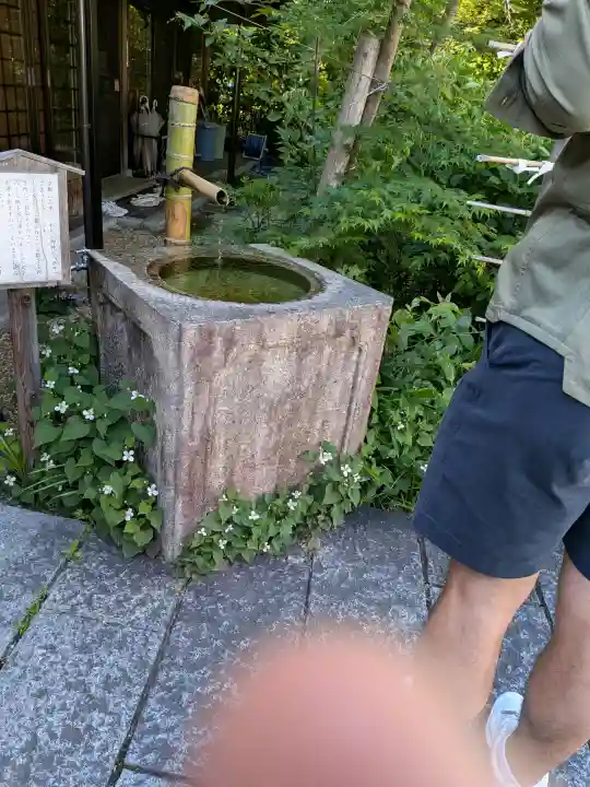 梨木神社の{uncategorized: "未分類", other: "その他", undefined: "問題あり", building: "その他建物", grave: "お墓", sacred_gate: "鳥居", guardian: "狛犬", statue: "像", buddha: "仏像", history: "歴史", nature: "自然", garden: "庭園", animal: "動物", pagoda: "塔", temizu: "手水舎", mountain_gate: "山門・神門", sanctuary: "本殿・本堂", subordinate: "末社・摂社", art: "芸術", scenery: "景色", jizo: "地蔵", ema: "絵馬", goshuin: "御朱印", omikuji: "おみくじ", items: "授与品その他", amulet: "お守り", goshuincho: "御朱印帳", eats: "食事", festival: "お祭り", votive_dance: "神楽", shichigosan: "七五三参", wedding: "結婚式", experience: "体験その他", initially: "初詣", around: "周辺", anti_infection: "感染症対策"}