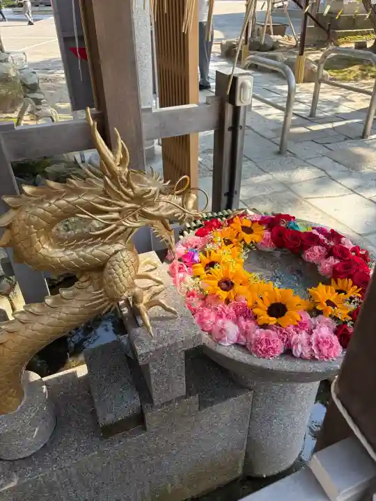 白山神社の{uncategorized: "未分類", other: "その他", undefined: "問題あり", building: "その他建物", grave: "お墓", sacred_gate: "鳥居", guardian: "狛犬", statue: "像", buddha: "仏像", history: "歴史", nature: "自然", garden: "庭園", animal: "動物", pagoda: "塔", temizu: "手水舎", mountain_gate: "山門・神門", sanctuary: "本殿・本堂", subordinate: "末社・摂社", art: "芸術", scenery: "景色", jizo: "地蔵", ema: "絵馬", goshuin: "御朱印", omikuji: "おみくじ", items: "授与品その他", amulet: "お守り", goshuincho: "御朱印帳", eats: "食事", festival: "お祭り", votive_dance: "神楽", shichigosan: "七五三参", wedding: "結婚式", experience: "体験その他", initially: "初詣", around: "周辺", anti_infection: "感染症対策"}