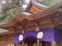 穂高神社本宮の{uncategorized: "未分類", other: "その他", undefined: "問題あり", building: "その他建物", grave: "お墓", sacred_gate: "鳥居", guardian: "狛犬", statue: "像", buddha: "仏像", history: "歴史", nature: "自然", garden: "庭園", animal: "動物", pagoda: "塔", temizu: "手水舎", mountain_gate: "山門・神門", sanctuary: "本殿・本堂", subordinate: "末社・摂社", art: "芸術", scenery: "景色", jizo: "地蔵", ema: "絵馬", goshuin: "御朱印", omikuji: "おみくじ", items: "授与品その他", amulet: "お守り", goshuincho: "御朱印帳", eats: "食事", festival: "お祭り", votive_dance: "神楽", shichigosan: "七五三参", wedding: "結婚式", experience: "体験その他", initially: "初詣", around: "周辺", anti_infection: "感染症対策"}