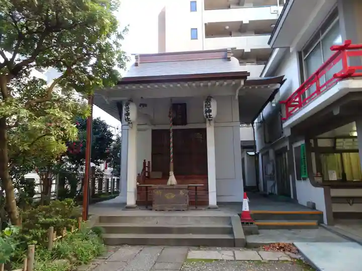 妻戀神社の本殿・本堂