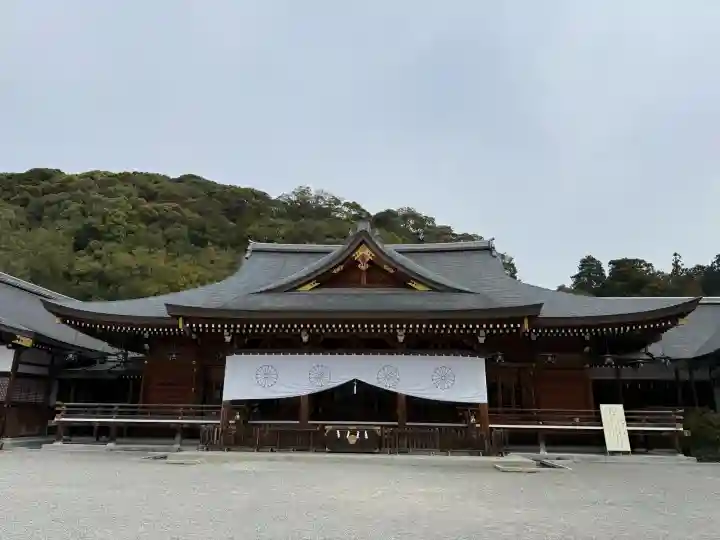 大神神社の{uncategorized: "未分類", other: "その他", undefined: "問題あり", building: "その他建物", grave: "お墓", sacred_gate: "鳥居", guardian: "狛犬", statue: "像", buddha: "仏像", history: "歴史", nature: "自然", garden: "庭園", animal: "動物", pagoda: "塔", temizu: "手水舎", mountain_gate: "山門・神門", sanctuary: "本殿・本堂", subordinate: "末社・摂社", art: "芸術", scenery: "景色", jizo: "地蔵", ema: "絵馬", goshuin: "御朱印", omikuji: "おみくじ", items: "授与品その他", amulet: "お守り", goshuincho: "御朱印帳", eats: "食事", festival: "お祭り", votive_dance: "神楽", shichigosan: "七五三参", wedding: "結婚式", experience: "体験その他", initially: "初詣", around: "周辺", anti_infection: "感染症対策"}