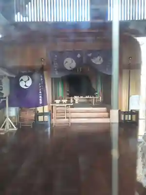 張碓稲荷神社の本殿・本堂