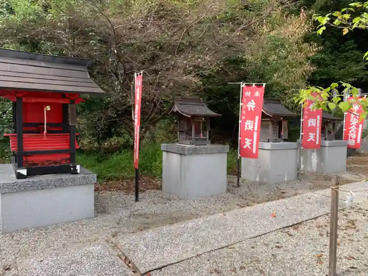 諏訪神社の末社・摂社