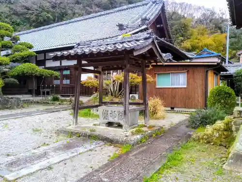 宝積院の手水舎