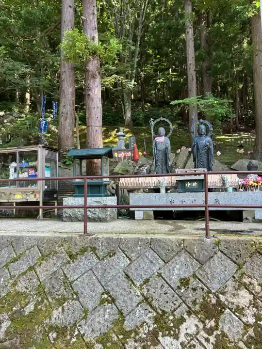 青龍寺(昭和大仏)(青森県)