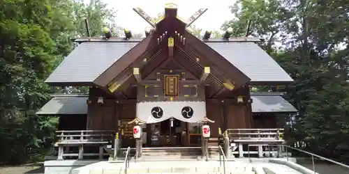 旭川神社の本殿