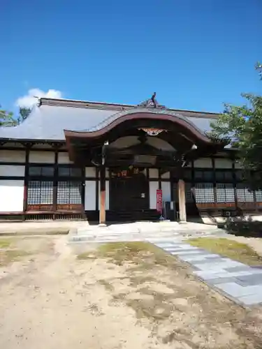 金剛山 遍照寺(真言宗) 置賜三十二番札所の本殿・本堂