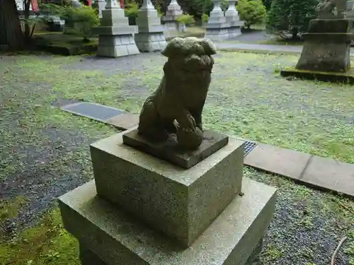 山中浅間神社の狛犬