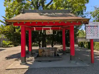 元郷氷川神社の{uncategorized: "未分類", other: "その他", undefined: "問題あり", building: "その他建物", grave: "お墓", sacred_gate: "鳥居", guardian: "狛犬", statue: "像", buddha: "仏像", history: "歴史", nature: "自然", garden: "庭園", animal: "動物", pagoda: "塔", temizu: "手水舎", mountain_gate: "山門・神門", sanctuary: "本殿・本堂", subordinate: "末社・摂社", art: "芸術", scenery: "景色", jizo: "地蔵", ema: "絵馬", goshuin: "御朱印", omikuji: "おみくじ", items: "授与品その他", amulet: "お守り", goshuincho: "御朱印帳", eats: "食事", festival: "お祭り", votive_dance: "神楽", shichigosan: "七五三参", wedding: "結婚式", experience: "体験その他", initially: "初詣", around: "周辺", anti_infection: "感染症対策"}