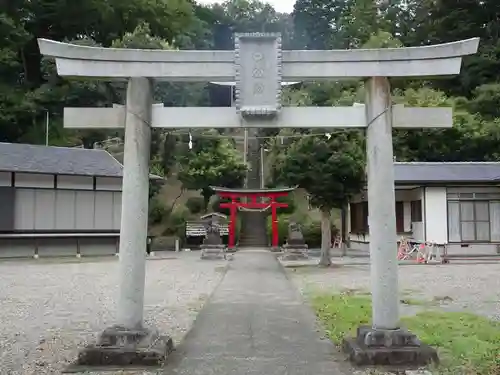 白山神社の鳥居