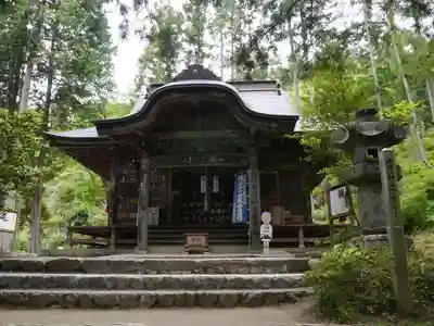 真福寺の本殿・本堂